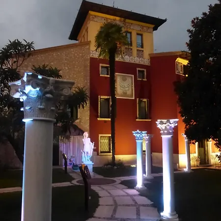 Vinco Apartmanhotel 4*